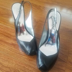 GUESS PLATFORM HEELS